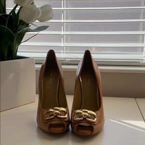 Tan Nine West heels
